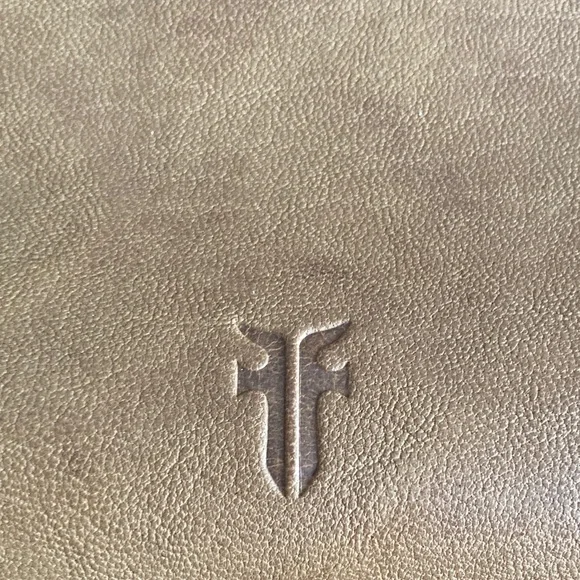 FRYE Tan Leather Shoulder Bag with Chain Strap - Picture 5 of 8